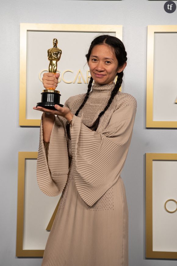 Chloé Zhao repart de la 93e édition des Oscars sur un air de triomphe.