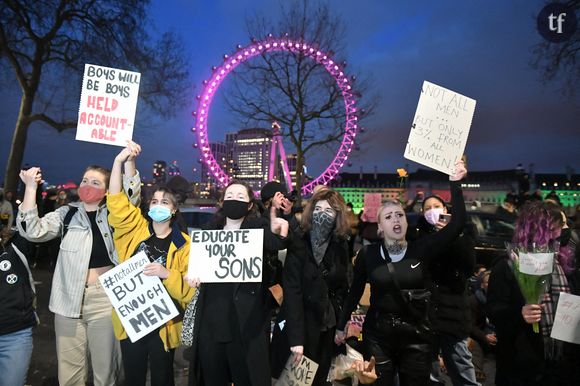 A Londres, les femmes veulent "réclamer les rues" après le meurtre de Sarah Everard.