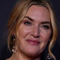 "Je me sens bien plus cool à plus de 40 ans" : le message positif de Kate Winslet