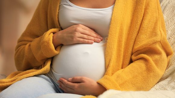 Les femmes largement favorables à la légalisation de la GPA en France