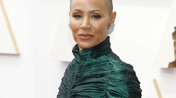 "Moi et cette alopécie allons devenir amies" : le beau message de Jada Pinkett Smith