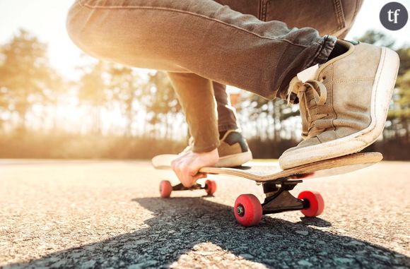 Pas de voile, shorts et baggy : un rassemblement mixe de jeunes skateurs fait scandale en Iran