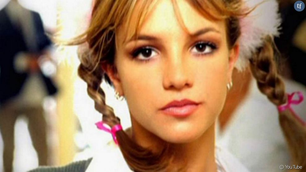 Certaines internautes ne peuvent dissocier cette image &quot;du fantasme de l&#039;écolière à la Britney Spears&quot;.