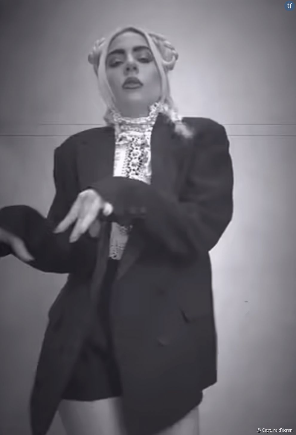 Lady Gaga s&#039;est filmée dansant sur le tube Bloody Mary