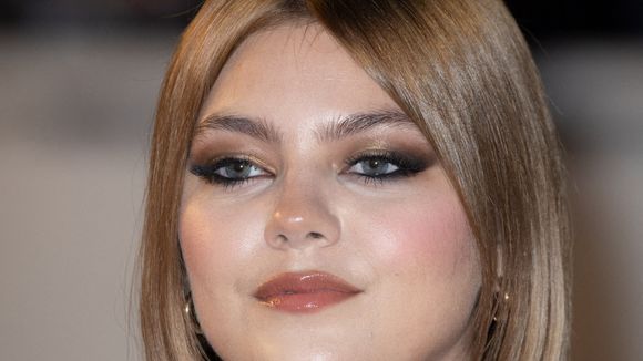 "C'est assez handicapant" : Louane explique comment elle vit avec son TDAH