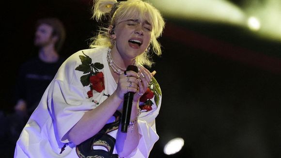 Comme Billie Eilish, faut-il fuir les réseaux sociaux pour préserver sa santé mentale ?