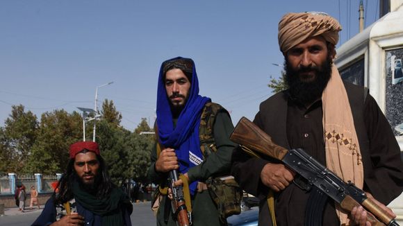 2 ans après le retour des Talibans en Afghanistan, la situation des femmes s'aggrave de jour en jour