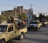 La répression est indéniable en Afghanistan, et elle est synonyme de Régression. 
Les talibans mettent en place des check point pour contrôler les personnes et les véhicules en Afghanistan © Imago / Panoramic / Bestimage