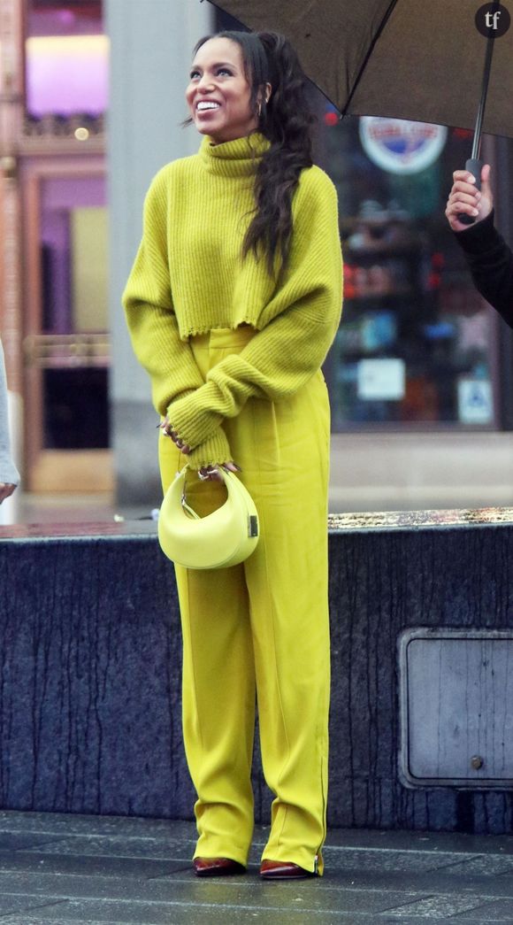 "Je ne voulais pas être un accessoire dans la trajectoire d'une femme blanche !", explique Kerry Washington.
New York, NY - Emmy-nominated actress Kerry Washington turned the bustling backdrop of New York City's Times Square into her own glamorous stage during a recent photo shoot. Pictured: Kerry Washington