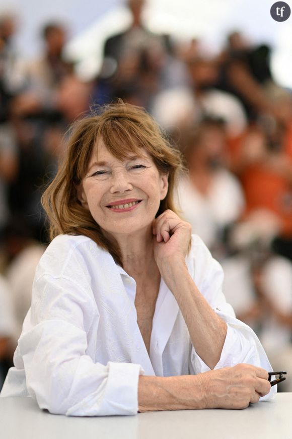 "J'ai peur du temps qui ne s'arrête pas, qui défile trop vite".
Jane Birkin attending the Jane Par Charlotte Photocall as part of the 74th Cannes International Film Festival in Cannes, France on July 08, 2021. Photo by Aurore Marechal/ABACAPRESS.COM