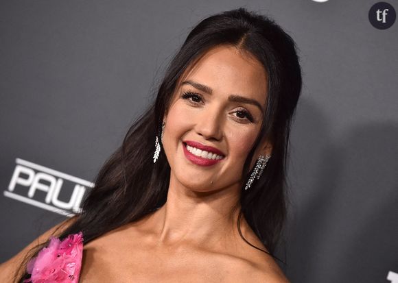 En abordant sa relation difficile avec son ado de quinze ans, Honor, Jessica Alba s'en prend à un sale complexe : celui de la "mauvaise mère". Et témoigne d'une envie de décomplexer toutes les concernées...
