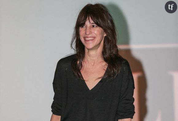 Charlotte Gainsbourg est épatante de sensibilité - comme bien souvent - dans "Les passagers de la nuit", grand oublié des César en 2022.
Charlotte Gainsbourg à la première du film "La Vie pour de vrai" à Lille, France, le 1er avril 2023. © Stéphane Vansteenkiste/Bestimage 