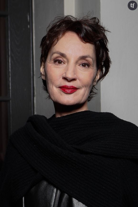 Car la comédienne, extraterrestre du cinéma français, est bien connue pour la multiplicité des émotions qu'elle propose, d'un simple regard parfois : mélancolie, onirisme, ironie, romantisme...  
Exclusif - Jeanne Balibar - Arrivées des personnalités au dîner des révélations des Cesar 2024 à L'Élysée Montmartre à Paris le 15 janvier 2024. © Christophe Clovis / Bestimage 