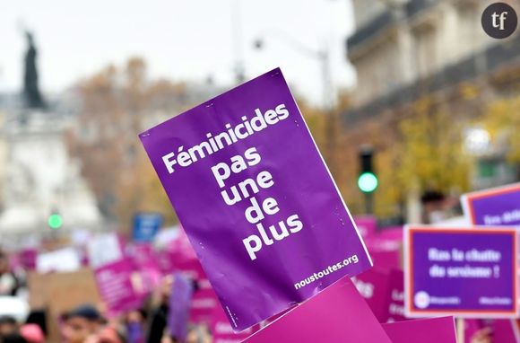"Il faut protéger la Convention d'Istanbul !" alertent les associations féministes : pourquoi ce traité compte autant ?
Manifestation contre les violences faites aux femmes, le 20 novembre 2021, à Paris