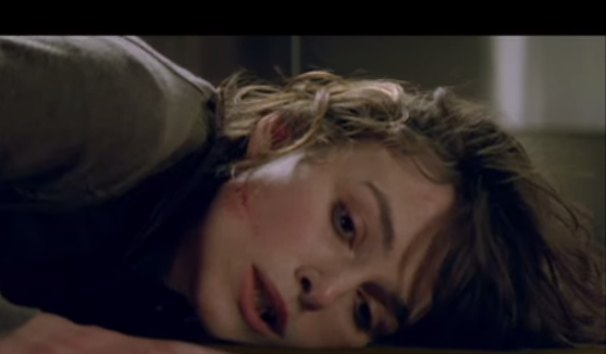 Violence conjugale : Keira Knightley rouée de coups dans une pub choc