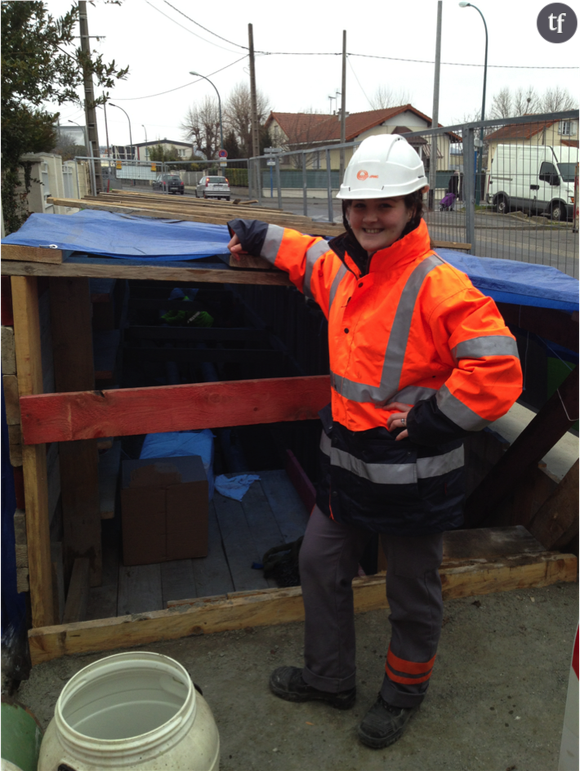 Alix Foissey, chargée de sécurité sur un chantier à Sartrouville. Elle fait partie des 11% de femmes à travailler dans le secteur du bâtiment.