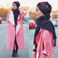 Sur son compte Instagram comme sur son blog, Dina Tokio propose des looks conformes aux préceptes de la religion musulmane