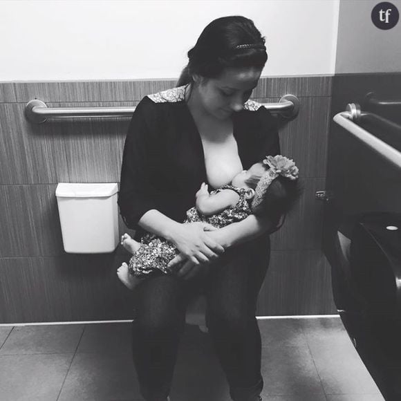 Karina Gomez n'a pas pu allaiter son bébé dans les cabines d'essayages de Marshall, elle a dû se rendre aux toilettes.