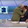 Gene Gnocchi embrasse en direct et de force une présentatrice.