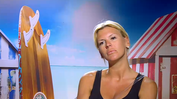 Les vacances des Anges : Amélie Neten quitte l'aventure, Shanna et Thibault la traitent de lâche