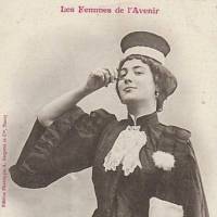 "Les femmes de l'avenir" : cette série de cartes postales misogynes de 1902 est édifiante