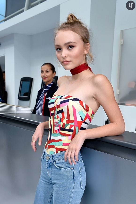 Lily-Rose Depp au défilé Chanel.