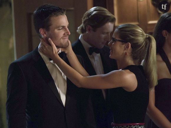 Arrow saison 4 : Oliver va revenir changé grâce à Felicity