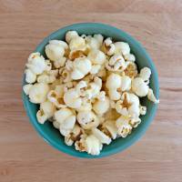 3 recettes de popcorn salé à picorer à l'apéro