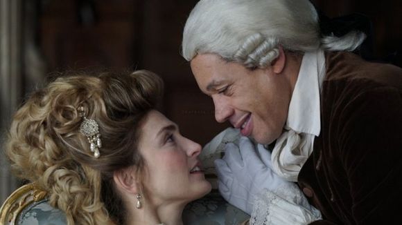 Dix pour cent : Julie Gayet au second degré avec JoeyStarr (Vidéo)