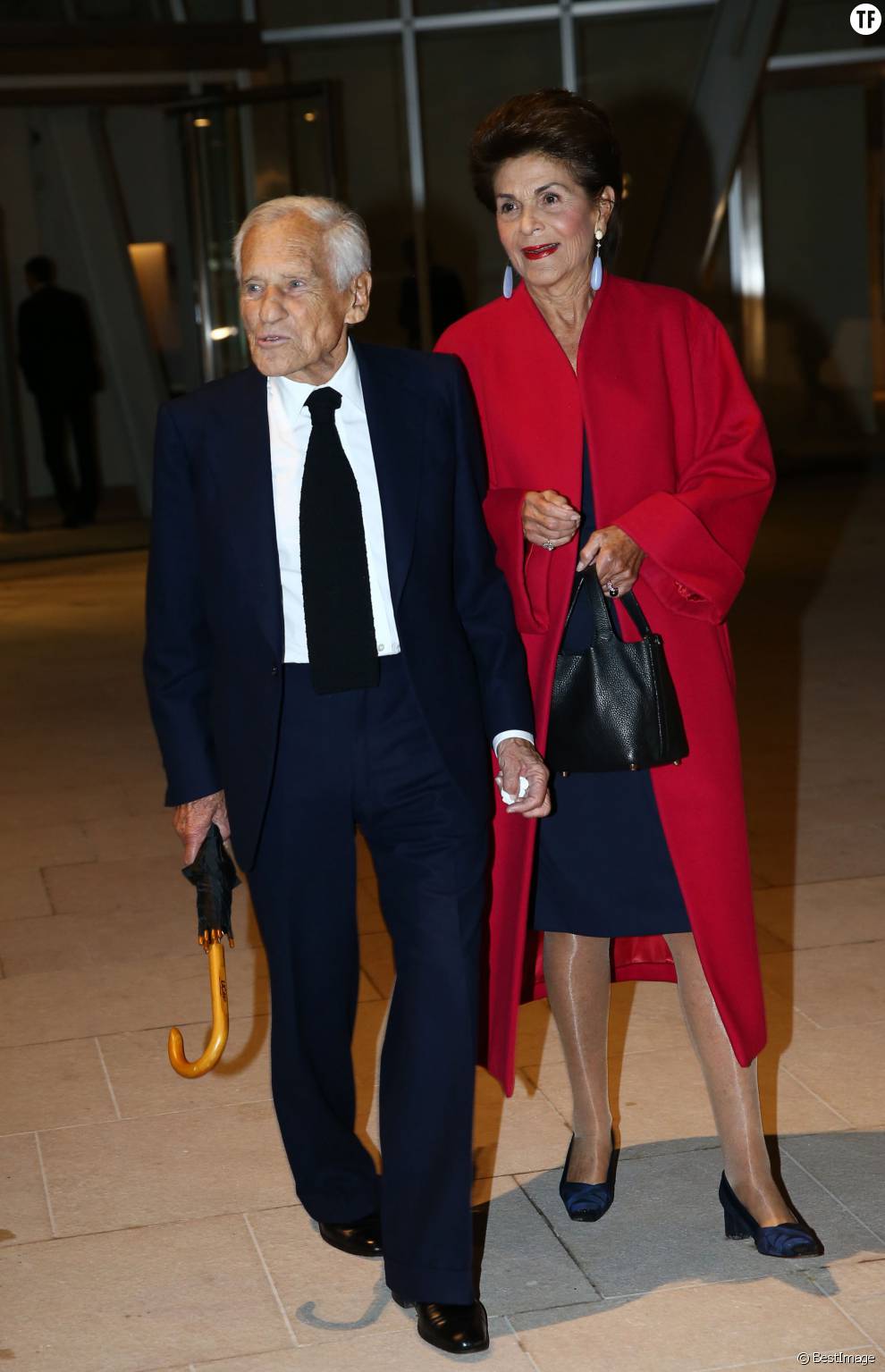 Jean D&#039;Ormesson et sa femme Françoise Beghin - Inauguration de la Fondation Louis Vuitton à Paris le 20 octobre 2014.  