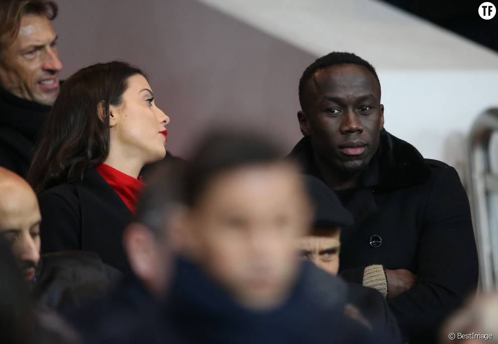  Bacary Sagna et sa femme Ludivine - People lors du match de Ligue 1 Psg-Lyon lors de la 18e journée au Parc des Princes à Paris, le 13 décembre 2015.  