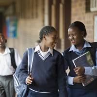 Afrique du Sud : des bourses scolaires accordées aux filles vierges