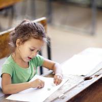 Les enfants devraient-ils travailler debout à l'école ?