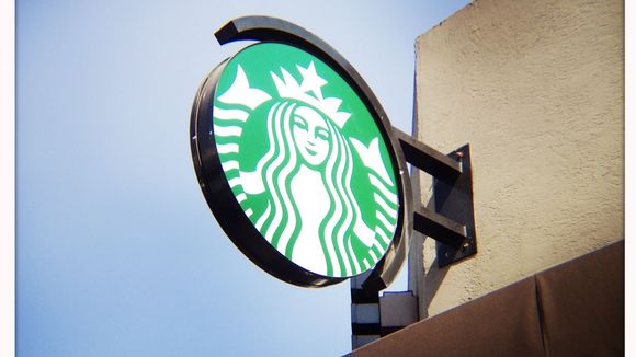 Un Starbucks interdit aux femmes en Arabie saoudite : les internautes appellent au boycott