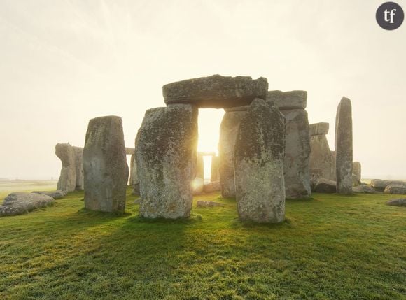 Stonehenge : de nouvelles découvertes attestent d'une égalité femmes-hommes il y a 5 000 ans