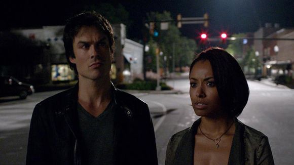 Vampire Diaries Saison 7 : Damon (Ian Somerhalder) et Bonnie (Kat Graham) bientôt en couple ?