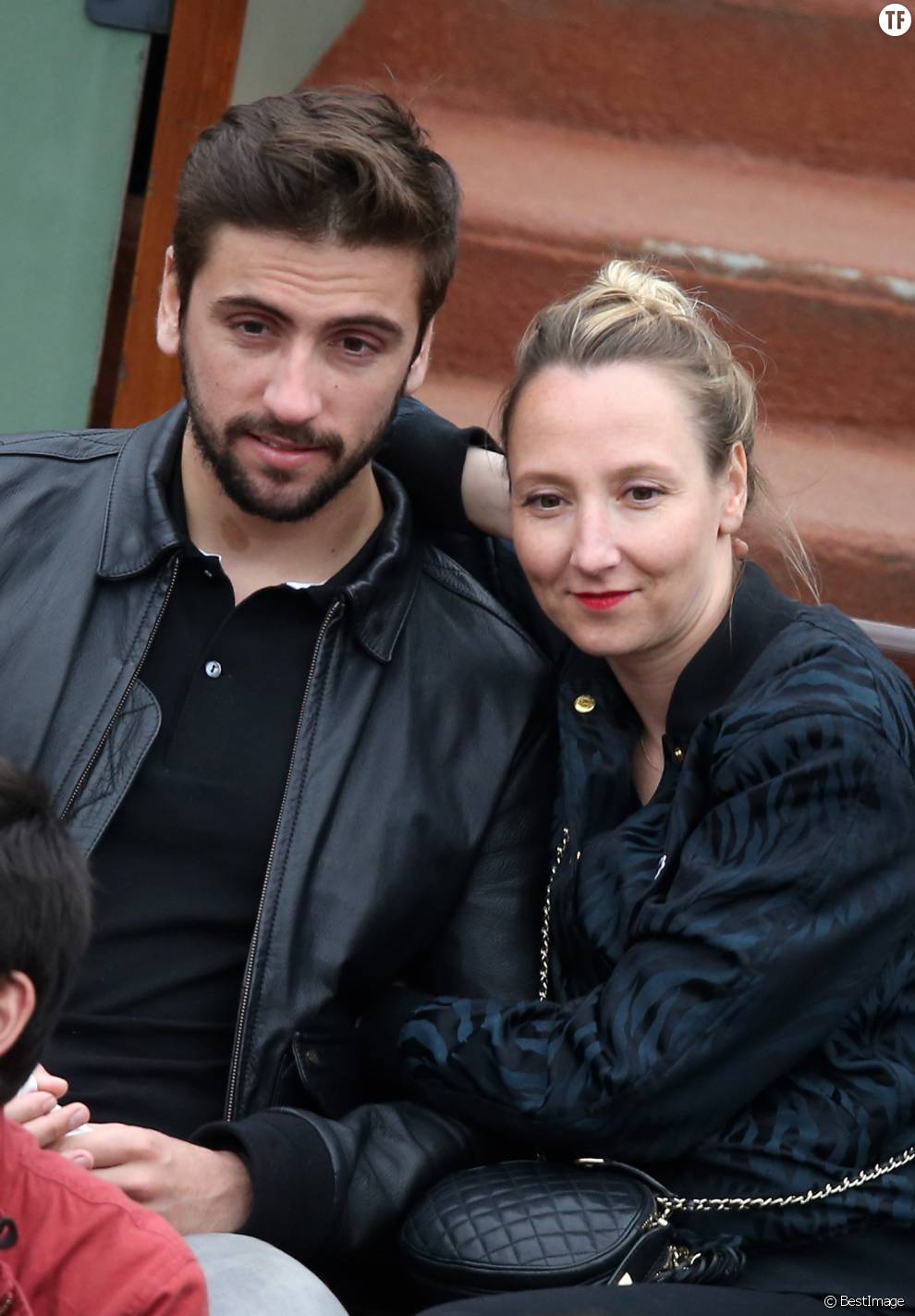  Audrey Lamy et son compagnon Thomas aux Internationaux de France de tennis de Roland Garros à Paris le 1er juin 2014.  
