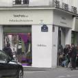Nabilla Benattia rencontre ses fans et inaugure la boutique éphémère (pop Up store) Boohoo rue Saint-Honoré à Paris le 8 avril 2016