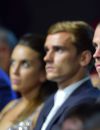 Antoine Griezmann et sa compagne Erika Choperena (à gauche) à Monaco pour le titre de meilleur joueur UEFA de l'année