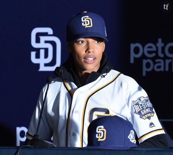 Kylie Bunbury dans la série Pitch