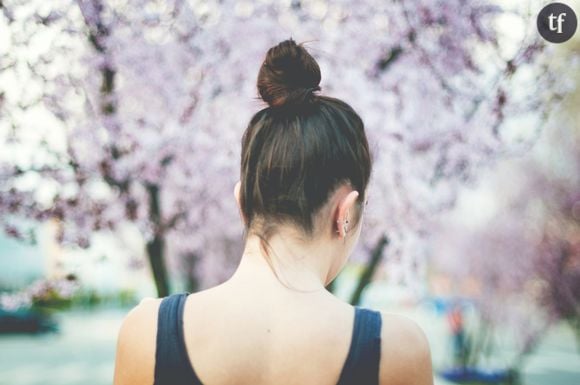 Le bun dropping : c'est quoi cette tendance cheveux qui envahit Instagram ?