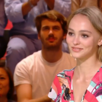 Lily-Rose Depp : très gênée sur le plateau de "Quotidien" (vidéo)