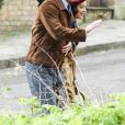 Brad Pitt et Marion Cotillard tournent une scène du prochain film de Robert Zemeckis, "Alliés", à Londres le 31 mars 2016