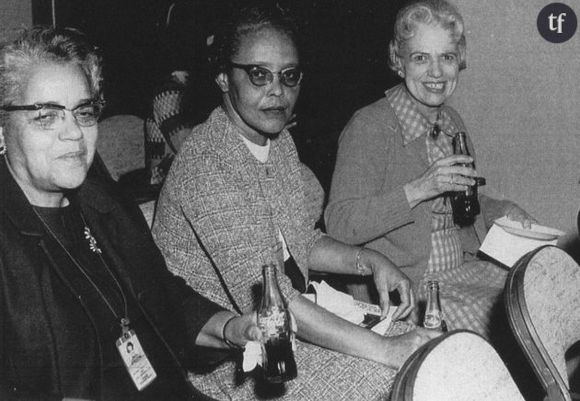 La scientifique  Dorothy Vaughan, à gauche sur la photographie, avec Leslie Hunter et Vivian Adair