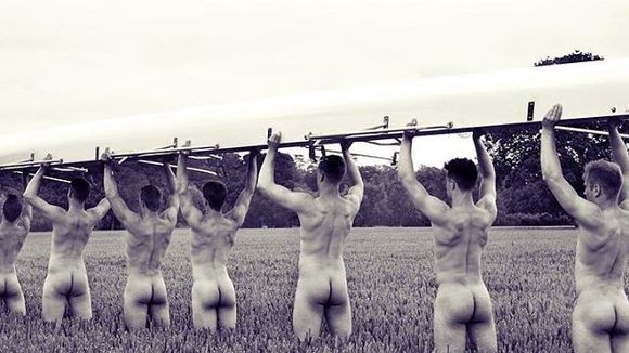 Ils posent nus pour lutter contre l'homophobie dans le sport