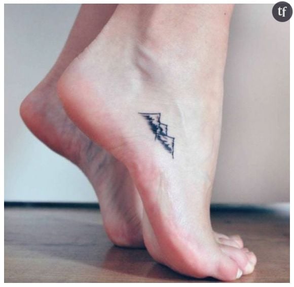 Des chaînes de montagnes : un tatouage parfait pour les aventurières !