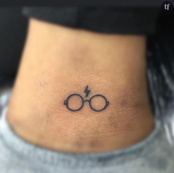 Un tatouage parfait pour les adeptes du sorcier à la cicatrice !