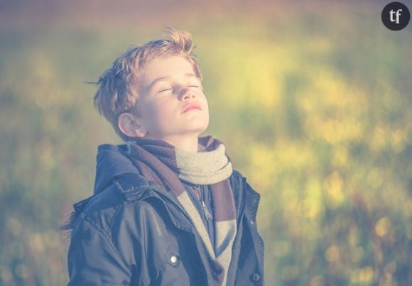 Comment aider son enfant à se calmer grâce à la sophrologie