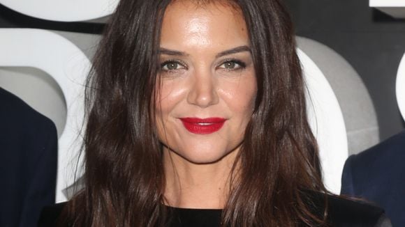 Katie Holmes dévoile ses vergetures et les femmes la remercient