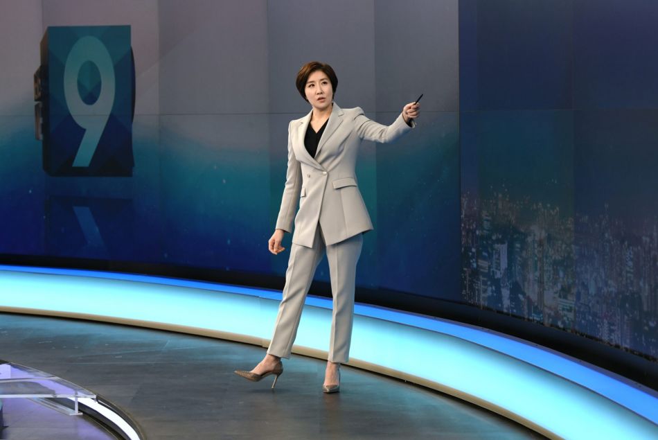 Pour la première fois, une femme présente le JT en Corée du sud (et l'audience explose)